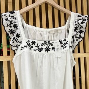 LOFT Black Floral Embroidered Flutter Sleeve Blouse NWT – Size M